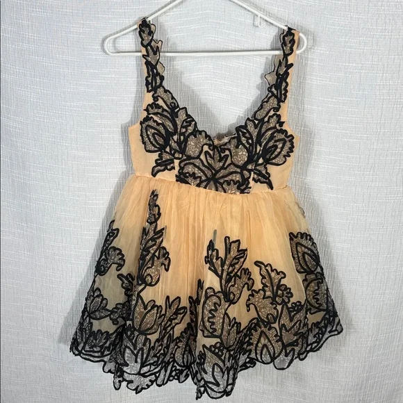 Maeve Nude Tulle Mini Dress with Black Floral Appliqué - Picture 5 of 10